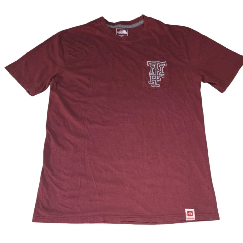 The North Face Pocket T-Shirt Mens Classic Fit Monogram‎ Logo Maroon Medium M
